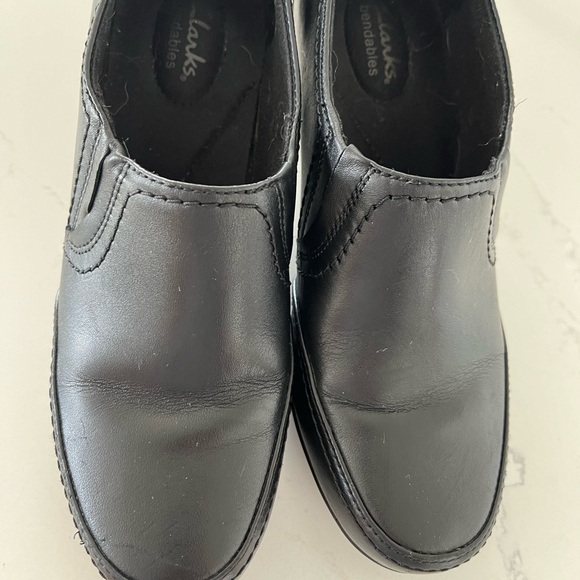 Clarks black shoes - Picture 3 of 7